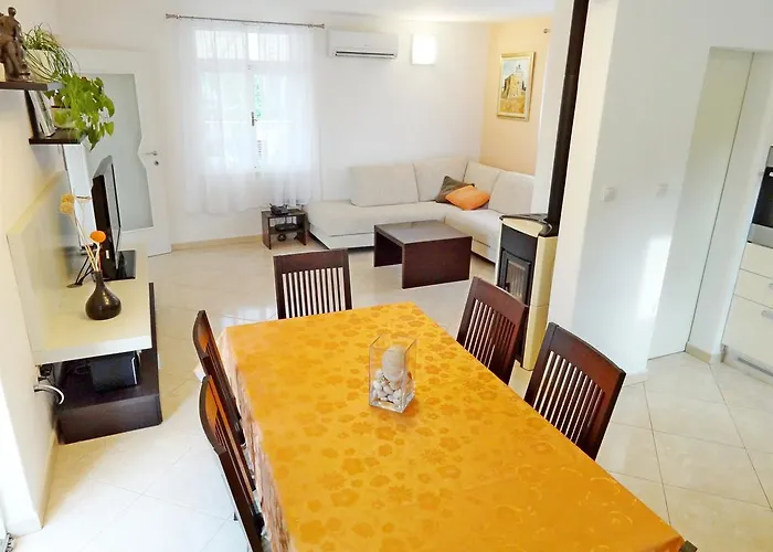 House Lara Сasa de vacaciones *