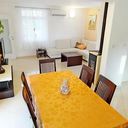 House Lara Holiday home *