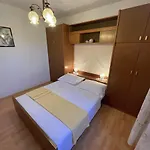 House Lara Vrboska