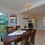 House Lara Semesterbostad Vrboska