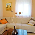 House Lara * Vrboska